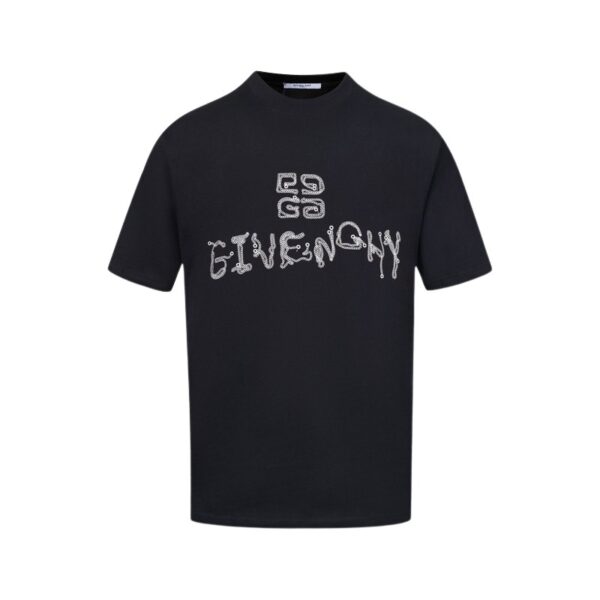 1-51-2.jpg GVNCHY T-Shirt Black