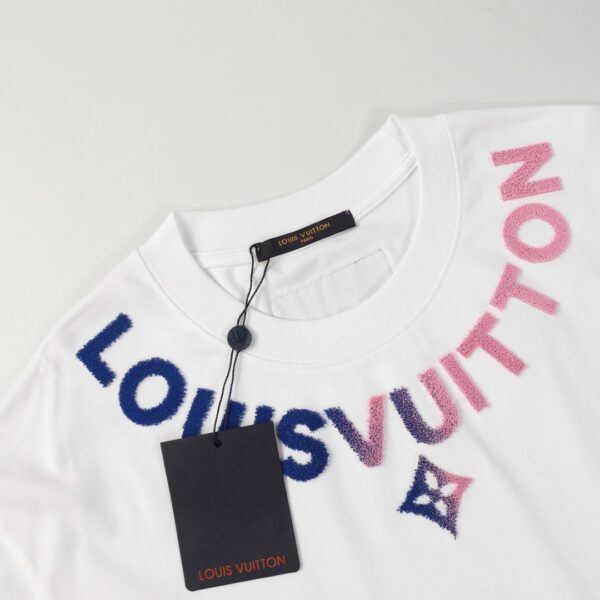 LV T-shirt White Gradient Logo