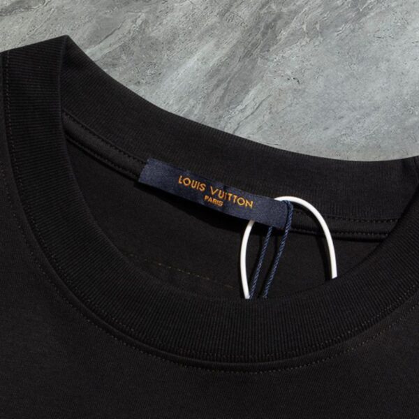 3-333.jpg LV T-shirt