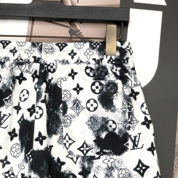 4-361.jpg LV Shorts