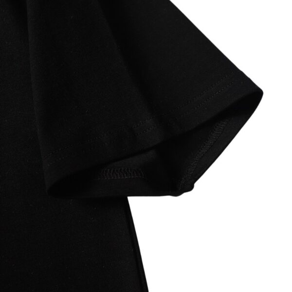 6-79-1.jpg GVNCHY T-Shirt