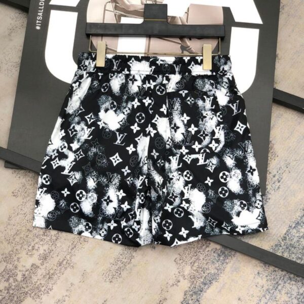 7-142.jpg LV Shorts