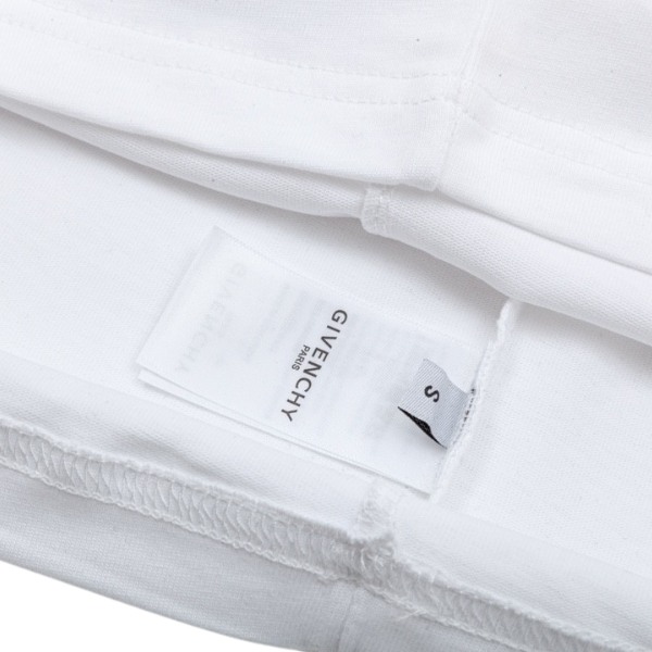 8-71-1.jpg GVNCHY T-Shirt