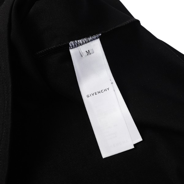 8-78.jpg GVNCHY T-Shirt