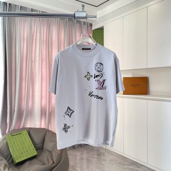 9-31.jpg LV T-shirt