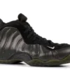 air-foamposite-pro-dark-grey-1.webp AIR FOAMPOSITE PRO ‘DARK GREY’