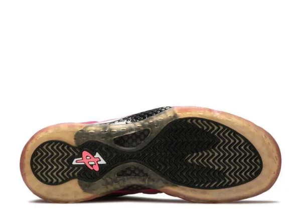 air-foamposite-pro-pearlized-pink-3.webp AIR FOAMPOSITE PRO ‘PEARLIZED PINK’