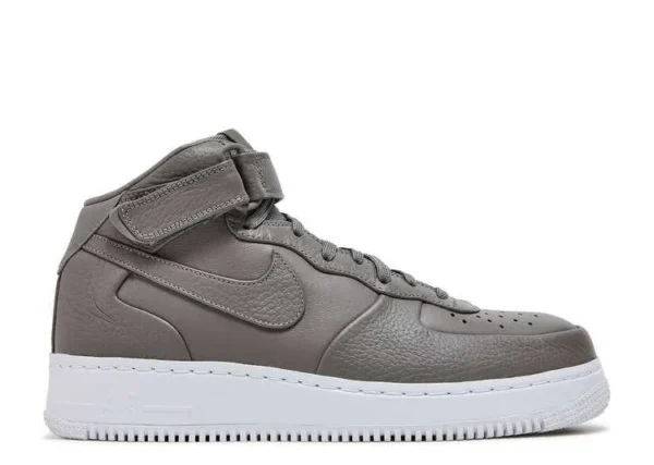 air-force-1-high-light-charcoal.webp AIR FORCE 1 HIGH ‘LIGHT CHARCOAL’