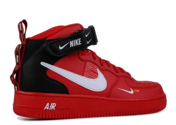 air-force-1-high-overbranding-4.webp AIR FORCE 1 HIGH ‘OVERBRANDING’