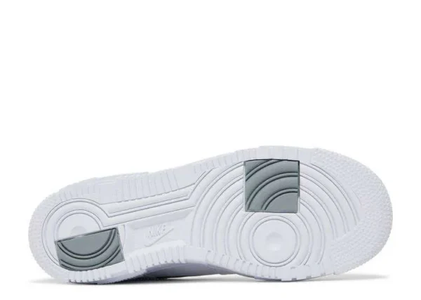 air-force-1-pixel-zebra-3.webp AIR FORCE 1 PIXEL ‘ZEBRA’