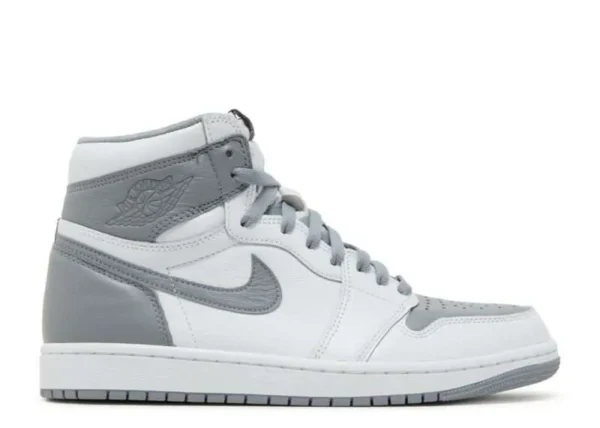 air-jordan-1-high-stealth-1.webp AIR JORDAN 1 HIGH ‘STEALTH’