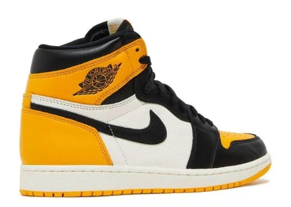 air-jordan-1-high-yellow-toe-3.webp AIR JORDAN 1 HIGH ‘YELLOW TOE’