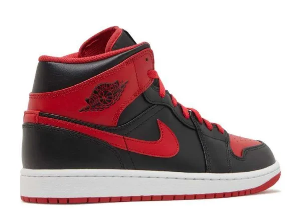 air-jordan-1-mid-alternate-bred-2.webp AIR JORDAN 1 MID ‘ALTERNATE BRED’