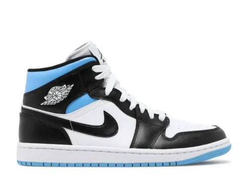 air-jordan-1-mid-university-blue-1.webp AIR JORDAN 1 MID ‘UNIVERSITY BLUE’
