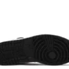 air-jordan-1-mid-white-black-3.webp AIR JORDAN 1 MID ‘WHITE BLACK’