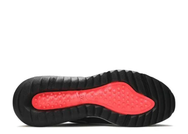 air-max-270-golf-black-white-3.webp AIR MAX 270 GOLF ‘BLACK WHITE’