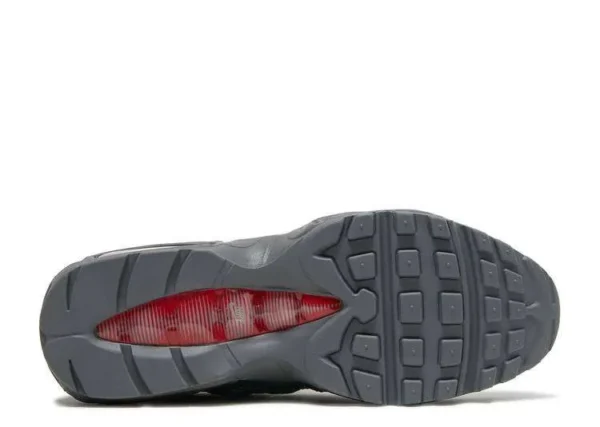 air-max-95-smoke-grey-university-red-3.webp AIR MAX 95 ‘SMOKE GREY UNIVERSITY RED’