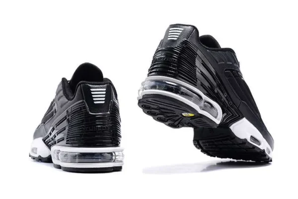 air-max-plus-tn-3-black-blue-yellow-2.webp AIR MAX PLUS TN 3 ‘BLACK BLUE YELLOW’
