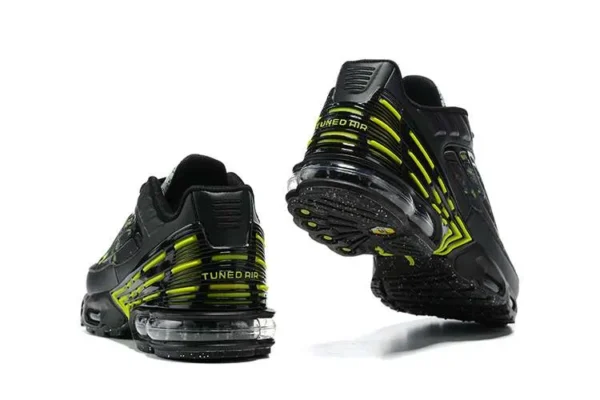 air-max-plus-tn-3-crater-1.webp AIR MAX PLUS TN 3 ‘CRATER’