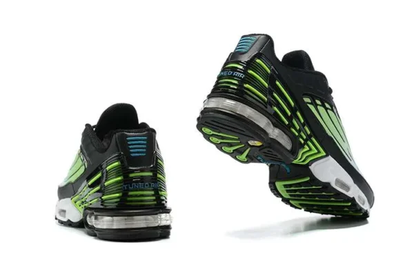 air-max-plus-tn-3-ghost-green-2.webp AIR MAX PLUS TN 3 ‘GHOST GREEN’