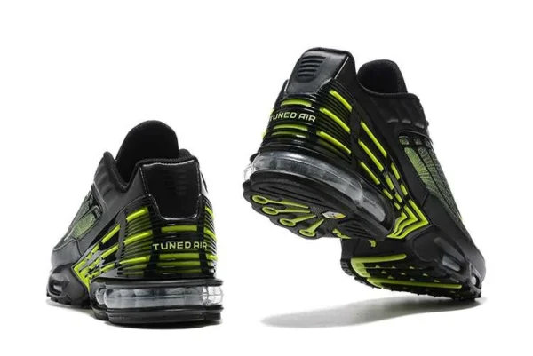 air-max-plus-tn-3-green-spirograph-2.webp AIR MAX PLUS TN 3 ‘GREEN SPIROGRAPH’