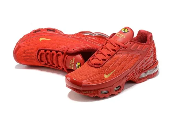 air-max-plus-tn-3-gym-red-3.webp AIR MAX PLUS TN 3 ‘GYM RED’