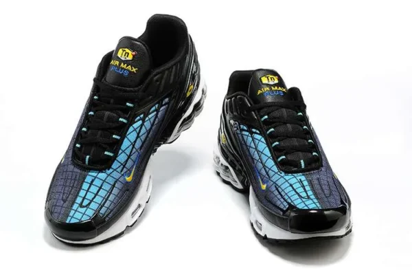 air-max-plus-tn-3-half-blue-black-1.webp AIR MAX PLUS TN 3 ‘HALF BLUE BLACK’