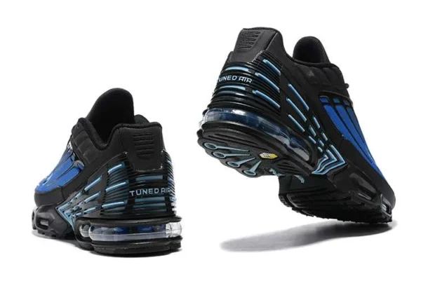 air-max-plus-tn-3-racer-blue-gradient-2.webp AIR MAX PLUS TN 3 ‘RACER BLUE GRADIENT’