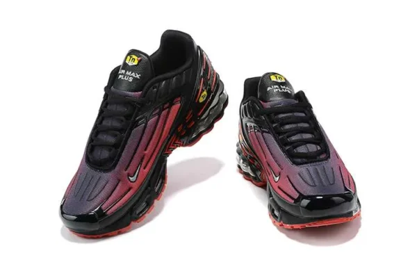air-max-plus-tn-3-radiant-red-1.webp AIR MAX PLUS TN 3 ‘RADIANT RED’