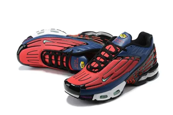 air-max-plus-tn-3-red-midnight-navy-2.webp AIR MAX PLUS TN 3 ‘RED MIDNIGHT NAVY’