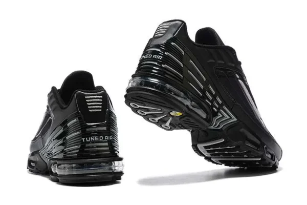 air-max-plus-tn-3-stencil-swoosh-black-3.webp AIR MAX PLUS TN 3 ‘STENCIL SWOOSH BLACK’