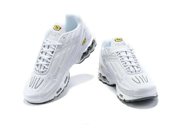 air-max-plus-tn-3-triplpe-white-1.webp AIR MAX PLUS TN 3 ‘TRIPLPE WHITE’