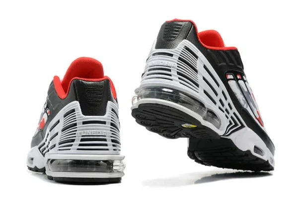 air-max-plus-tn-3-white-military-red-2.webp AIR MAX PLUS TN 3 ‘WHITE MILITARY RED’