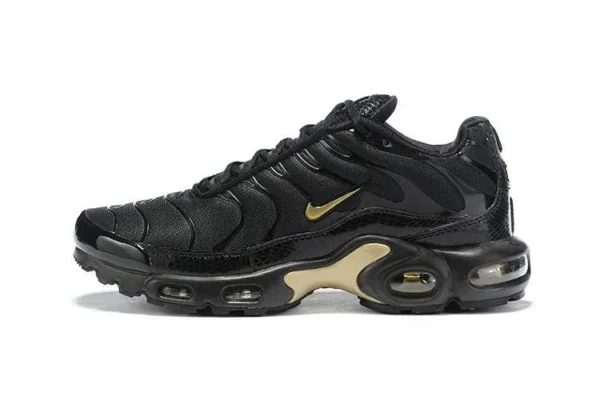 air-max-plus-tn-black-gold-1.webp AIR MAX PLUS TN ‘BLACK GOLD’