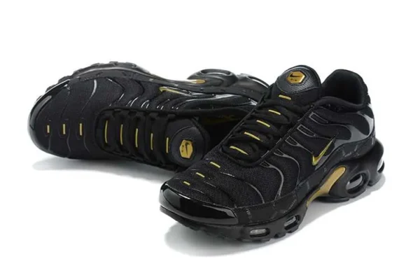 air-max-plus-tn-black-gold-2.webp AIR MAX PLUS TN ‘BLACK GOLD’