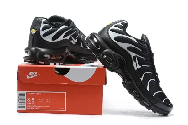 air-max-plus-tn-black-metallic-4.webp AIR MAX PLUS TN ‘BLACK METALLIC’