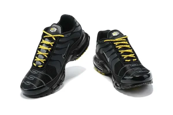air-max-plus-tn-black-opti-yellow-1.webp AIR MAX PLUS TN ‘BLACK OPTI YELLOW’