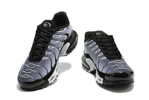 air-max-plus-tn-black-silver-white-1.webp AIR MAX PLUS TN ‘BLACK SILVER WHITE’
