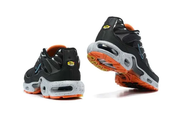 air-max-plus-tn-black-teal-coral-2.webp AIR MAX PLUS TN ‘BLACK TEAL CORAL’