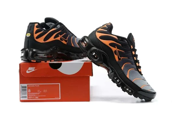AIR MAX PLUS TN ‘BLACK TOTAL ORANGE’