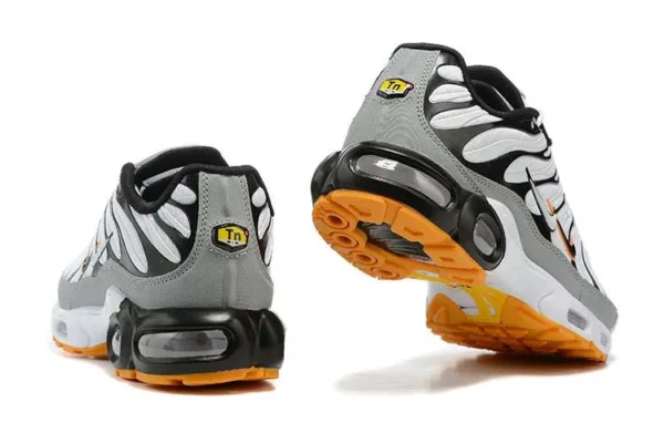 air-max-plus-tn-double-swoosh-16.webp AIR MAX PLUS TN ‘DOUBLE SWOOSH’
