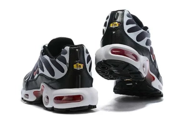 AIR MAX PLUS TN ‘GREY RED WHITE’