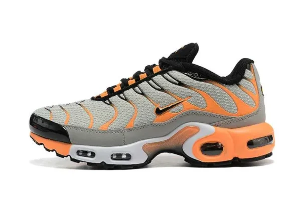 air-max-plus-tn-grey-safety-orange.webp AIR MAX PLUS TN ‘GREY SAFETY ORANGE’