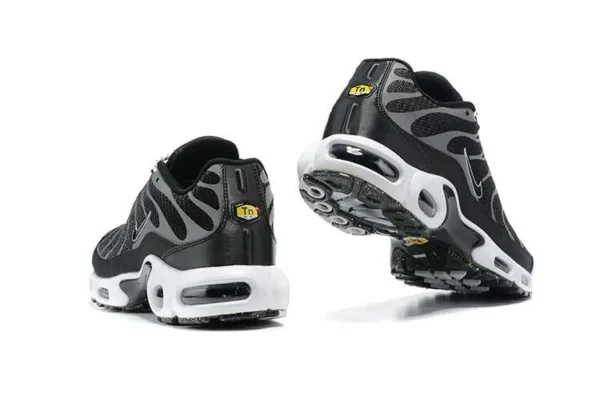 air-max-plus-tn-grind-dark-grey-3.webp AIR MAX PLUS TN ‘GRIND DARK GREY’