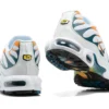 air-max-plus-tn-hiking-carabine-white-kumquat-marina-2.webp AIR MAX PLUS TN ‘HIKING CARABINE WHITE KUMQUAT MARINA’
