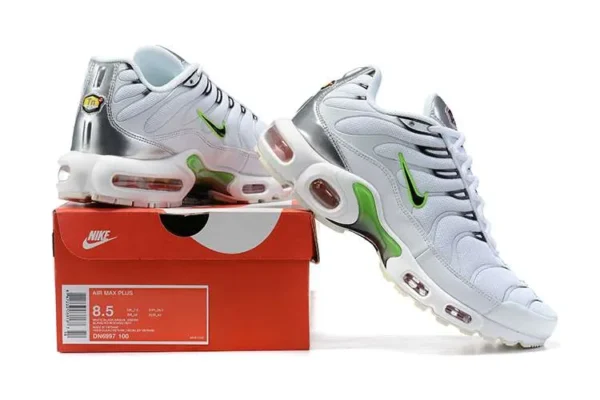 air-max-plus-tn-neon-metallic-silver-1.webp AIR MAX PLUS TN ‘NEON METALLIC SILVER’