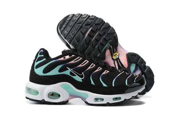 air-max-plus-tn-pink-purple-blue-1.webp AIR MAX PLUS TN ‘PINK PURPLE BLUE’