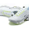 air-max-plus-tn-platinium-grey-reflective-logos-1.webp AIR MAX PLUS TN ‘PLATINIUM GREY REFLECTIVE LOGOS’