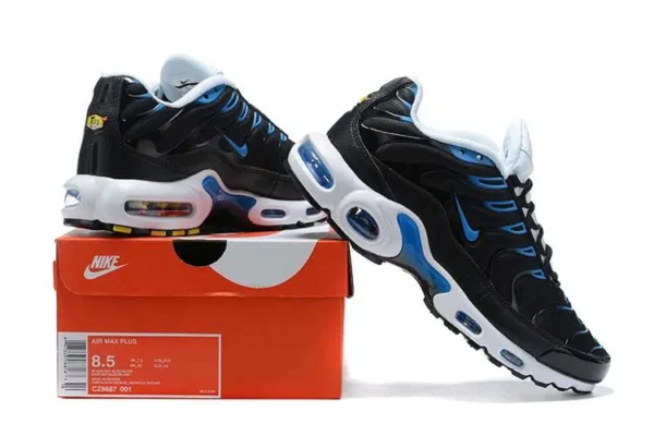 air-max-plus-tn-reverse-motorsport-1.webp AIR MAX PLUS TN ‘REVERSE MOTORSPORT’