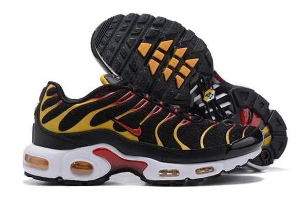 air-max-plus-tn-reverse-sunset-1.webp AIR MAX PLUS TN ‘REVERSE SUNSET’